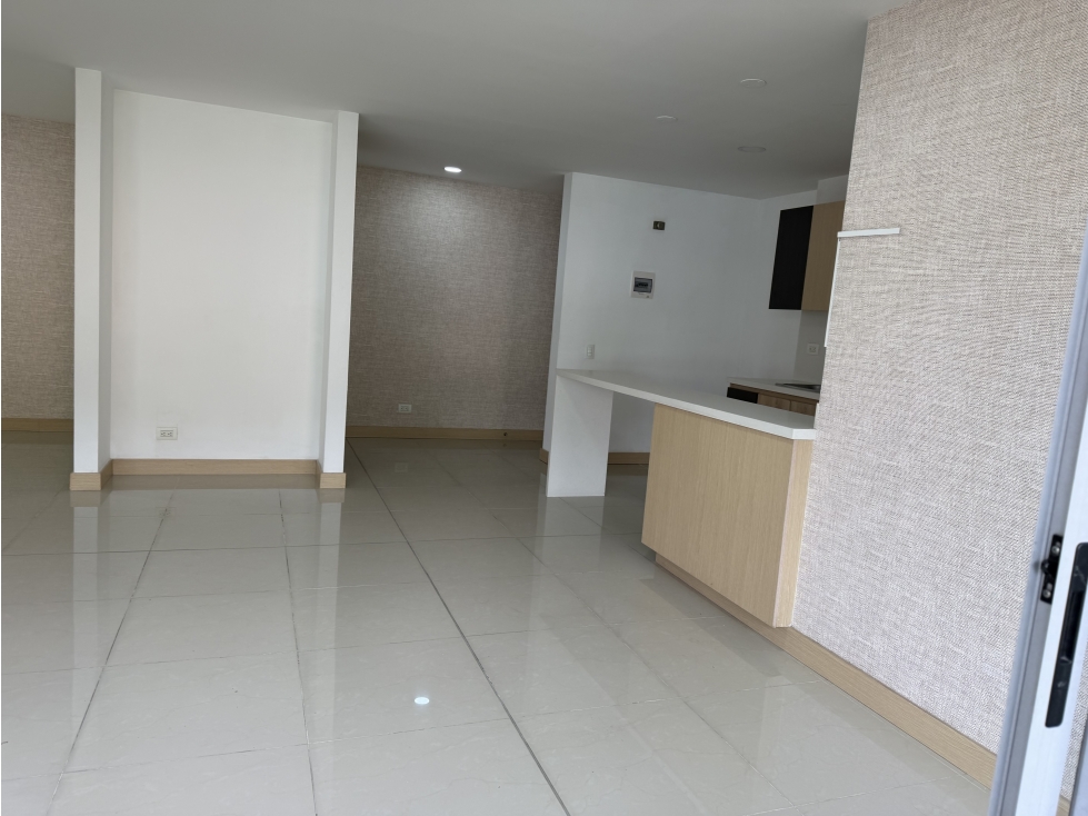 ARRIENDO APARTAMENTO EN EL POBLADO SECTOR CASTROPOL — foto 3