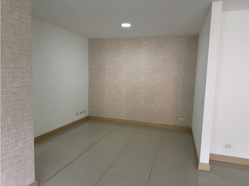 ARRIENDO APARTAMENTO EN EL POBLADO SECTOR CASTROPOL — foto 5