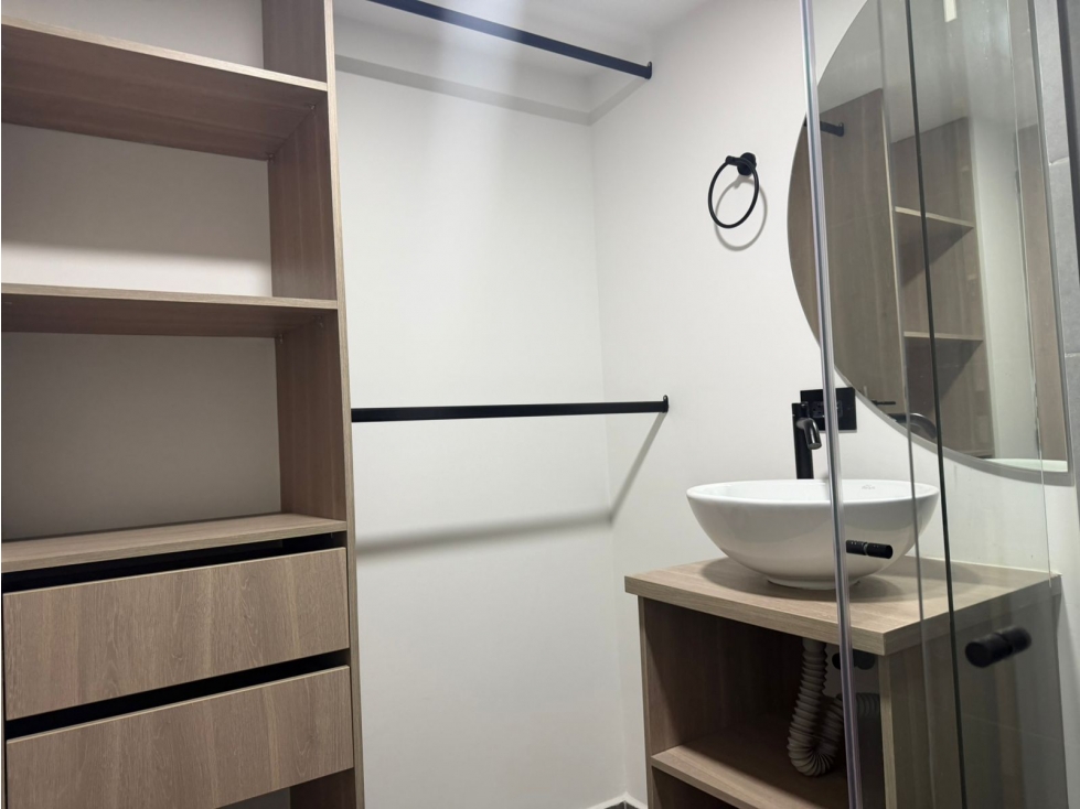 ARRIENDO APARTALOFT EN LAURELES SECTOR CONQUISTADORES — foto 5