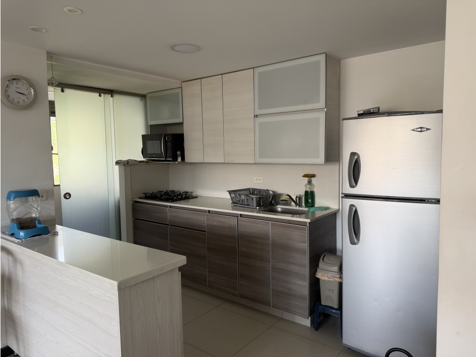 VENDO APARTAMENTO EN EL POBLADO SECTOR CASTROPOL — foto 5