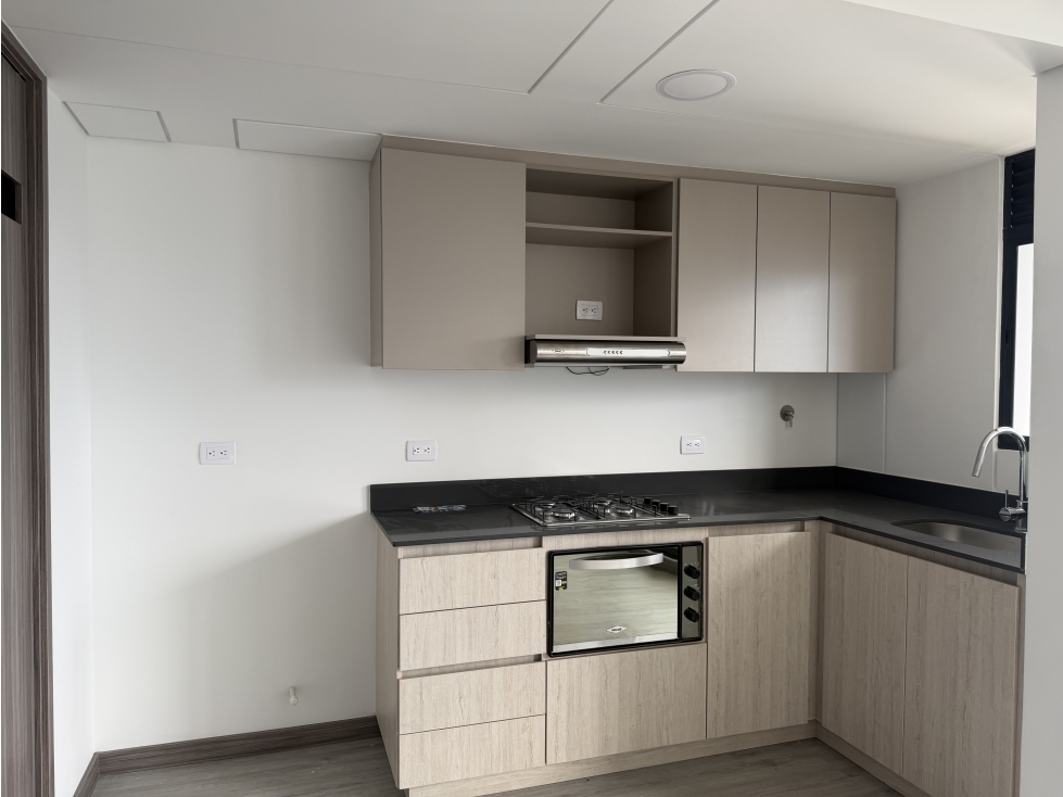ARRIENO APARTAMENTO EN EL POBLADO SECTOR LAS PALMAS — foto 4