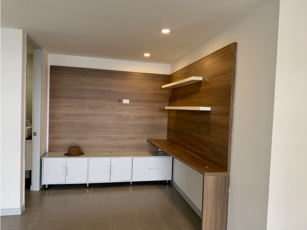 ARRIENDO APARTAMENTO EN EL POBLADO SECTOR CASTROPOL — foto 4