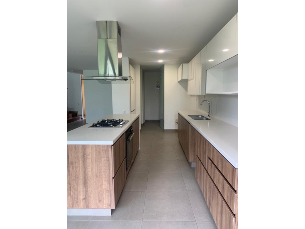 ARRIENDO CASA CAMPESTRE EN ENVIGADO SECTOR LOMA DE LA ESMERALDA — foto 6
