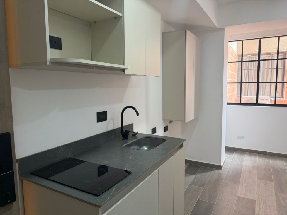 ARRIENDO APARTALOFT EN LAURELES SECTOR CONQUISTADORES