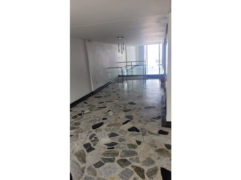 CASA EN VENTA AL NORTE DE ARMENIA - PROFESIONALES