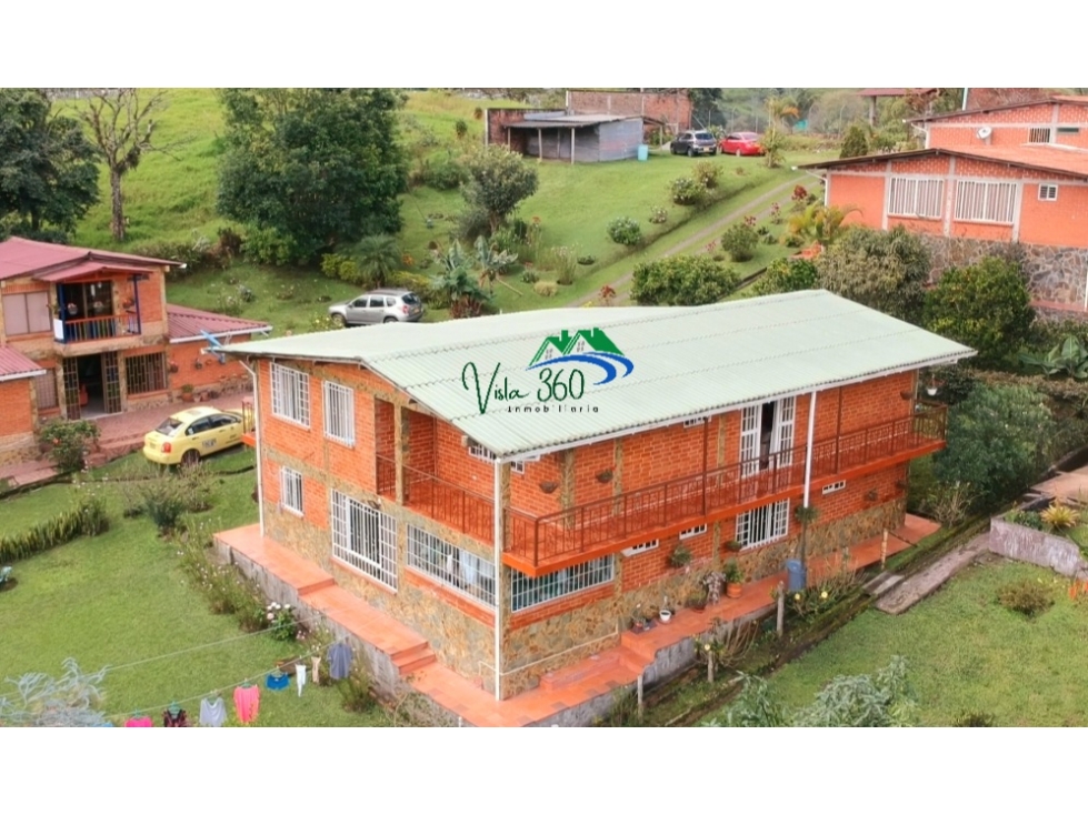 Casa campestre en venta - km 2 vía Armenia - Circasia - 1