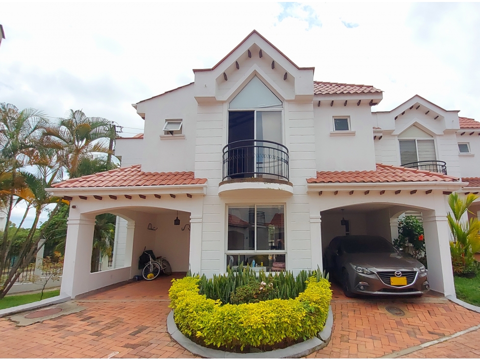 CASA EN VENTA AL NORTE DE ARMENIA - SECTOR DE LAURELES