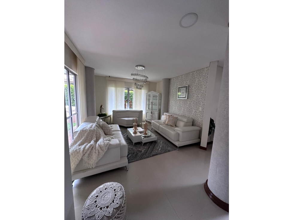 CASA EN VENTA - NORTE DE ARMENIA - AV. CENTENARIO