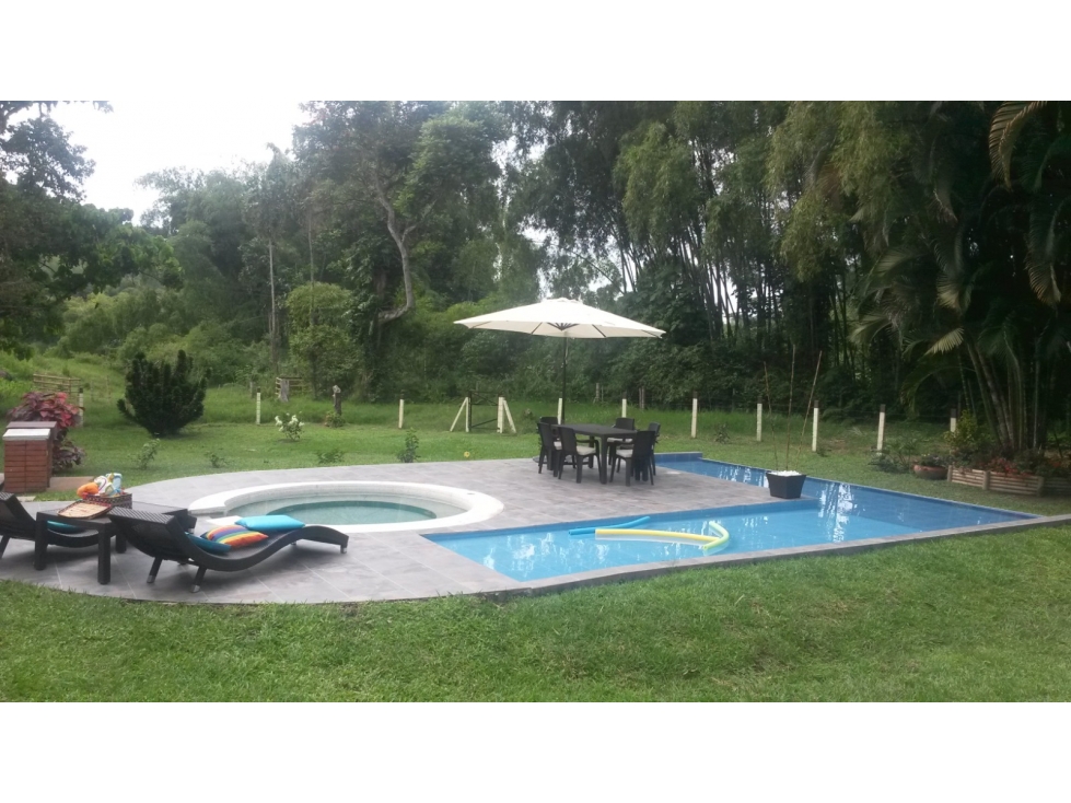 FINCA EN VENTA EN LA VÍA RIO VERDE - CÓRDOBA — foto 2