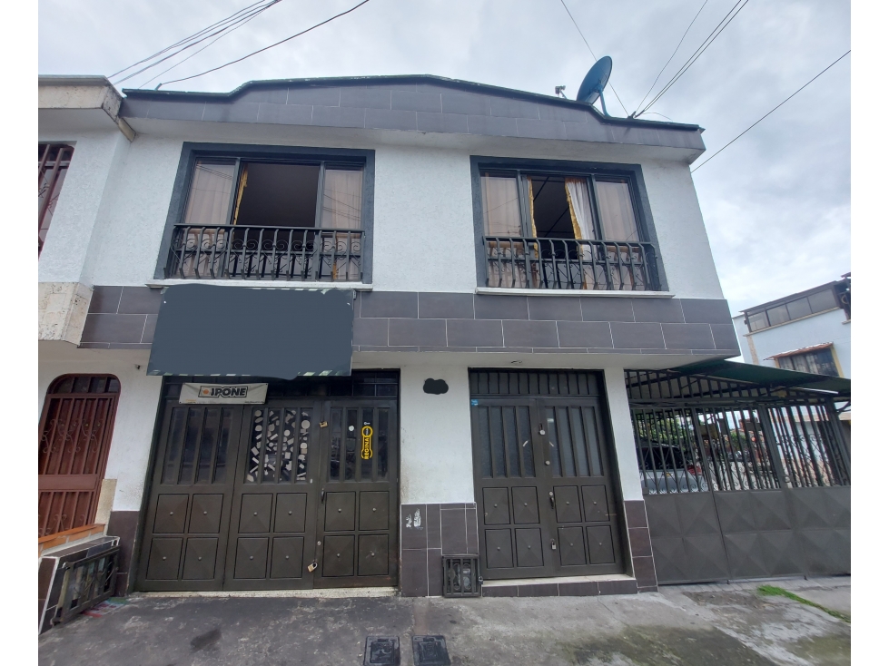 CASA EN VENTA AL SUR DE ARMENIA