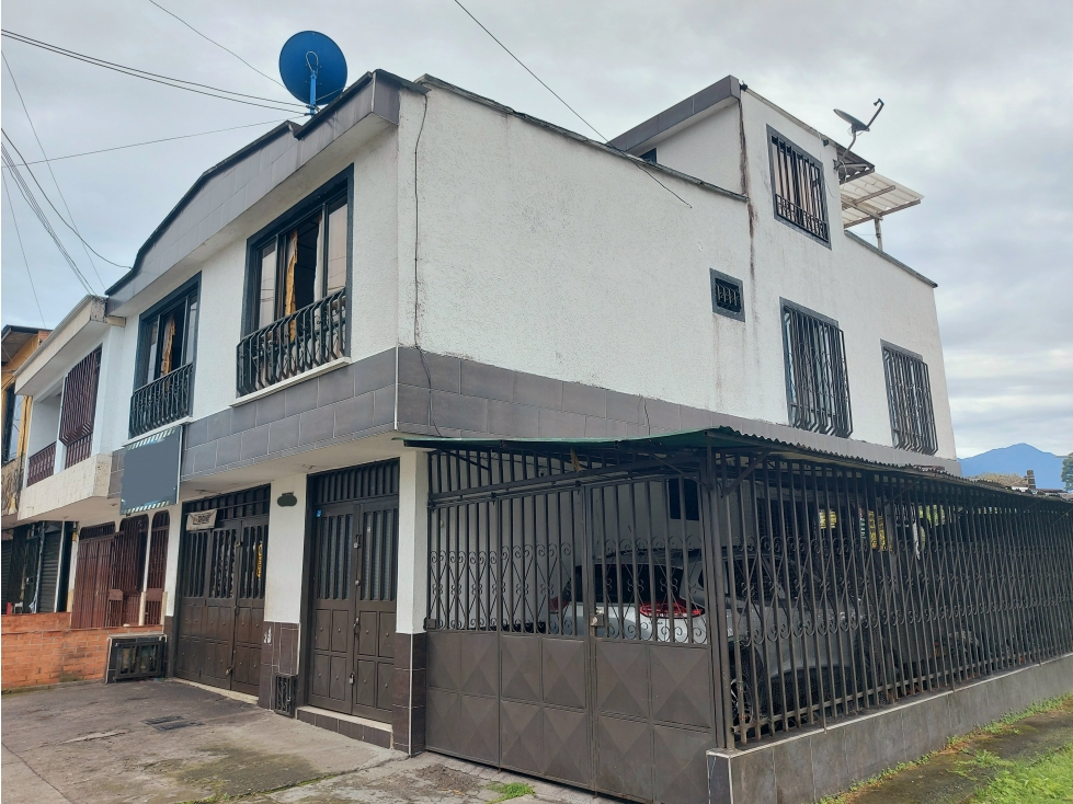 CASA EN VENTA AL SUR DE ARMENIA — foto 2