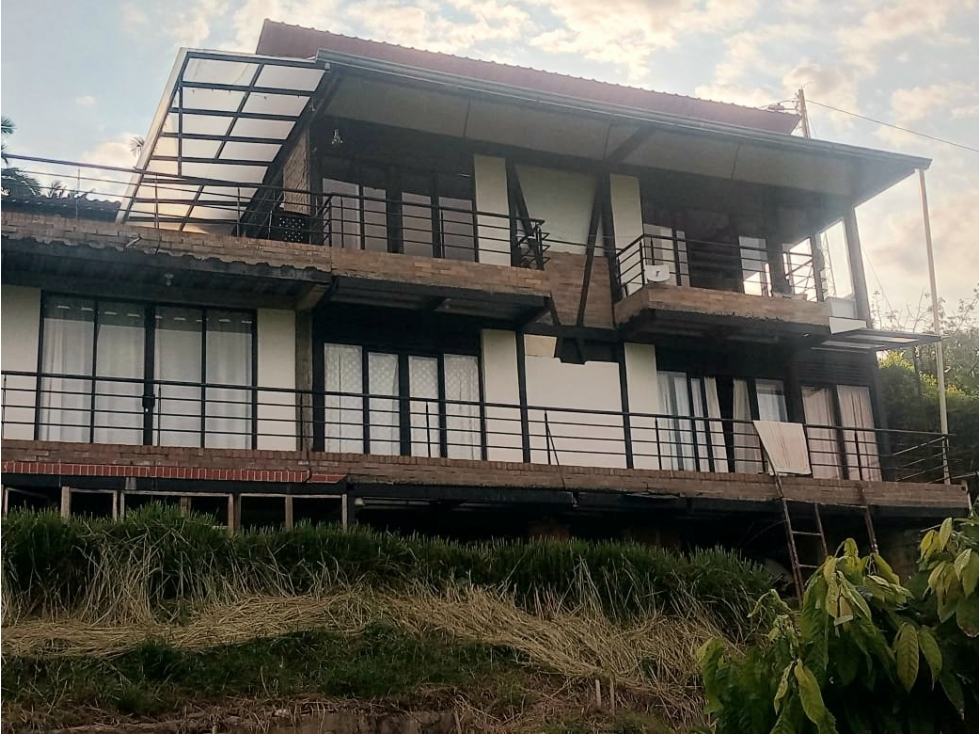 CASA CAMPESTRE EN VENTA EN MANIZALES - 2
