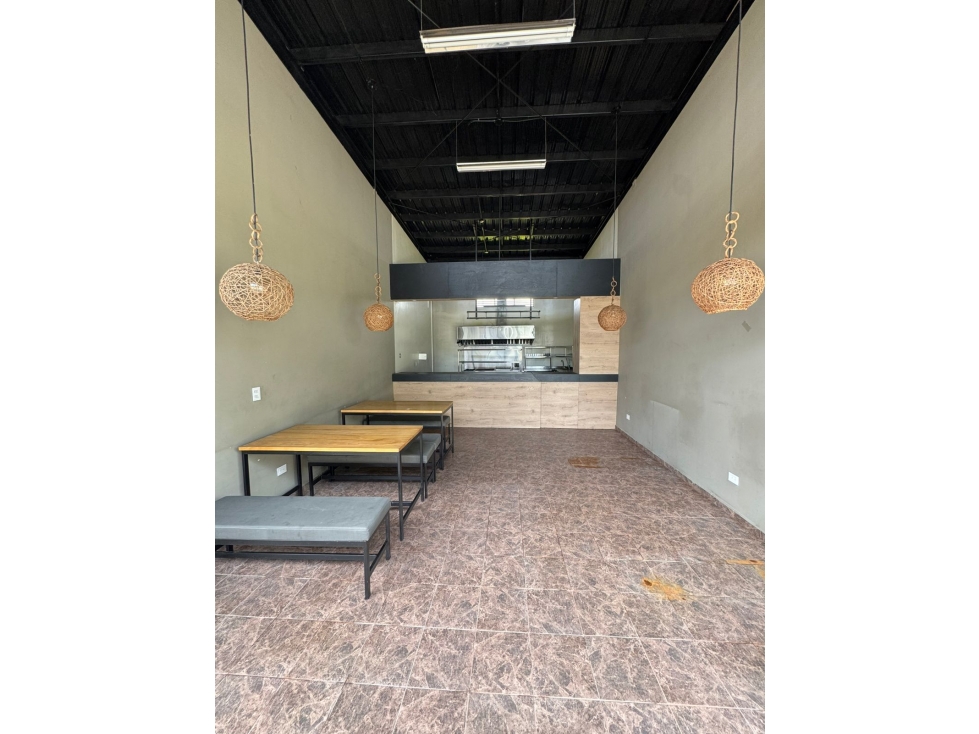 LOCAL COMERCIAL EN VENTA - CALARCÁ - 3