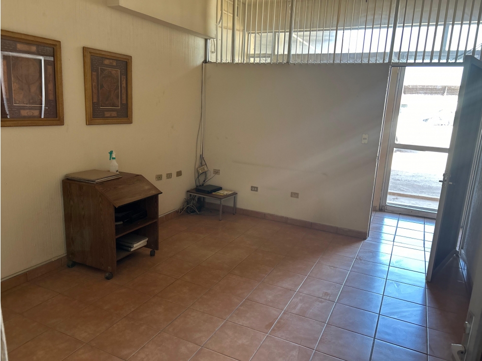 SE RENTA LOCAL EN NAVOJOA PARA OFICINAS O COMERCIO - 5