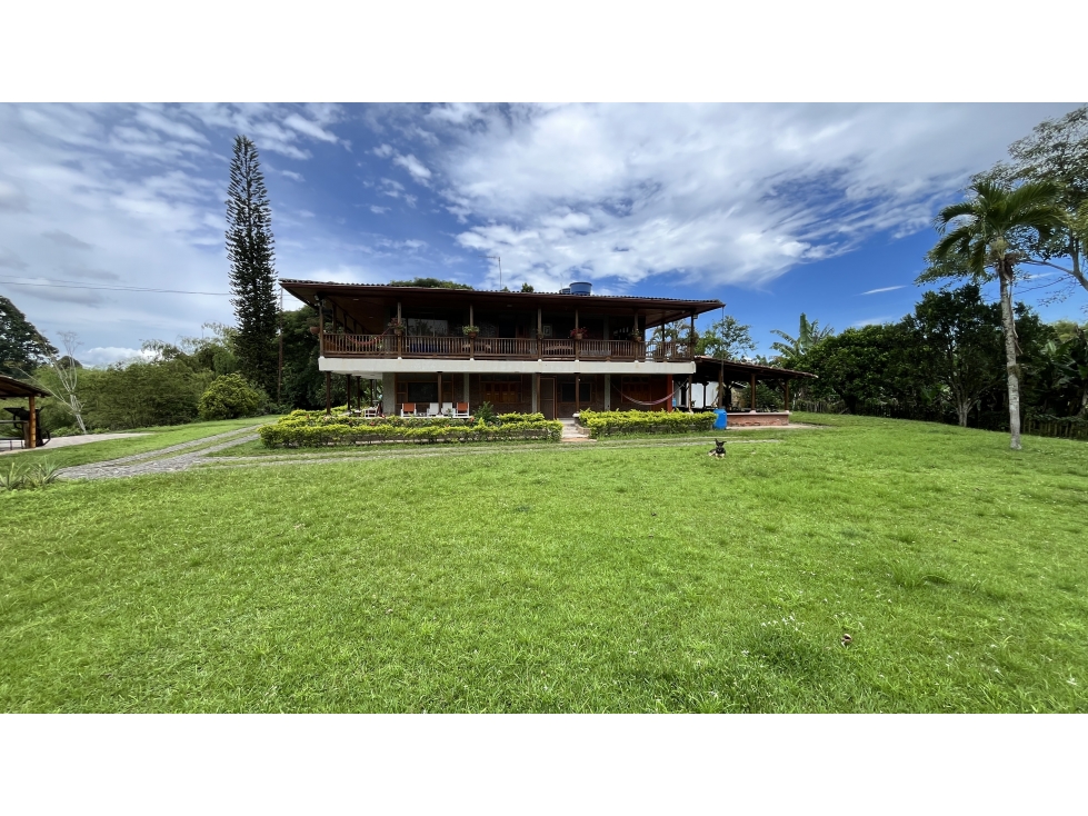 VENTA DE FINCA-HOTEL EN MONTENEGRO, QUINDÍO, COLOMBIA - 4