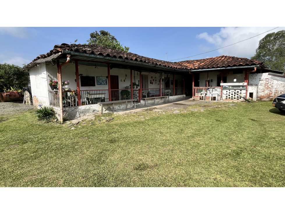 VENTA DE FINCA EN CIRCASIA, QUINDÍO, COLOMBIA
