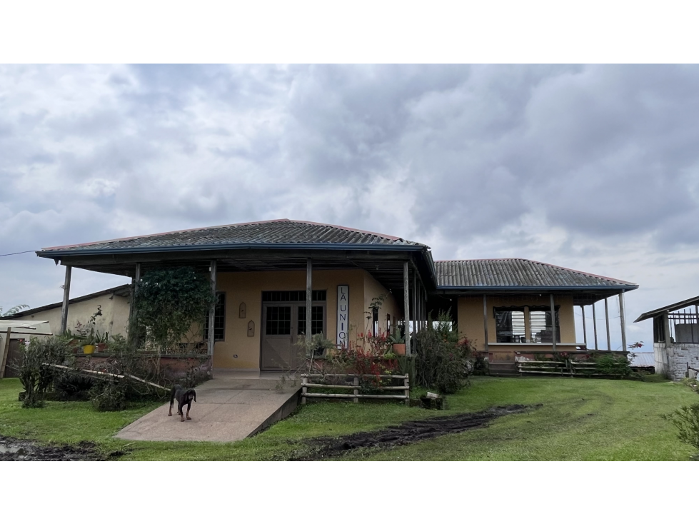 VENTA DE FINCA, CIRCASIA, QUINDIO, COLOMBIA.