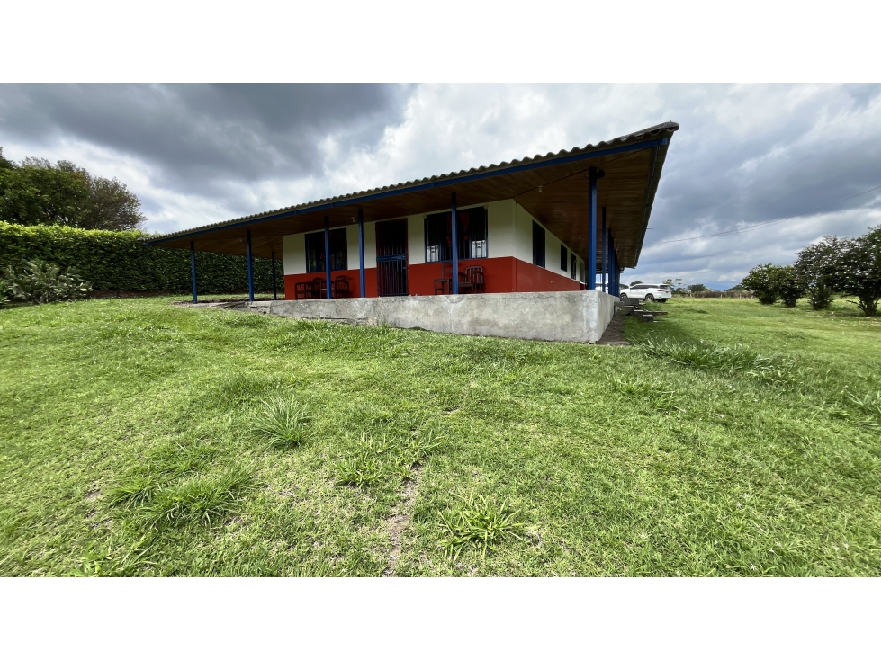VENTA DE ESPECTACULAR LOTE EN MONTENEGRO, QUINDÍO, COLOMBIA - 2