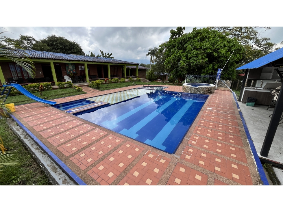 VENTA DE FINCA-HOTEL EN ARMENIA, QUINDÍO, COLOMBIA - 1