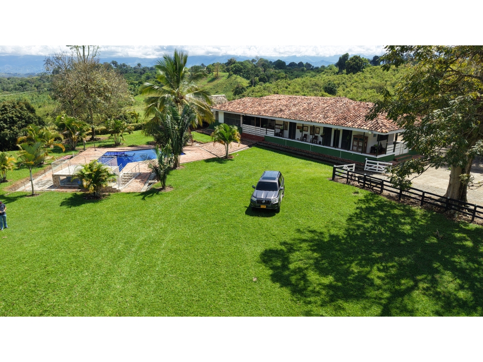 VENTA DE FINCA EN CAICEDONIA, VALLE, COLOMBIA - 1