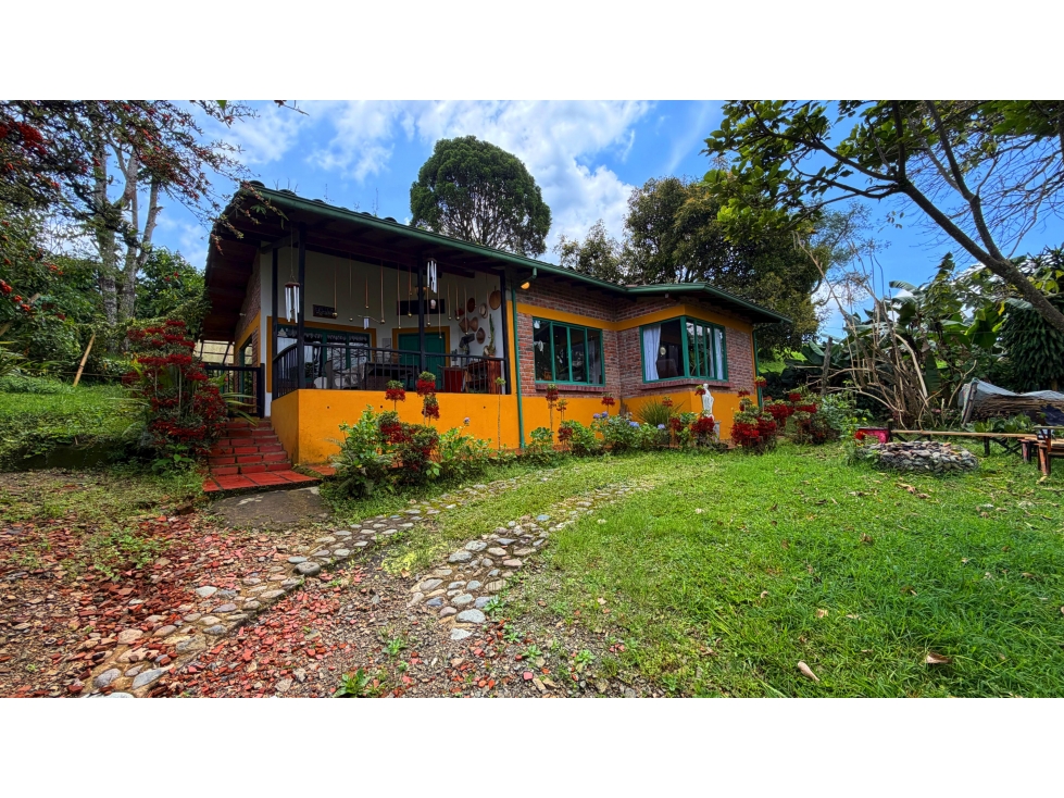 VENTA DE CASA CAMPESTRE EN CIRCASIA, QUINDÍO, COLOMBIA