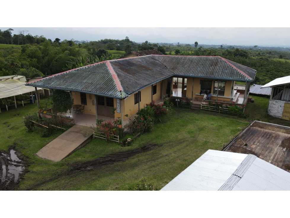 VENTA DE FINCA, CIRCASIA, QUINDIO, COLOMBIA. — foto 2