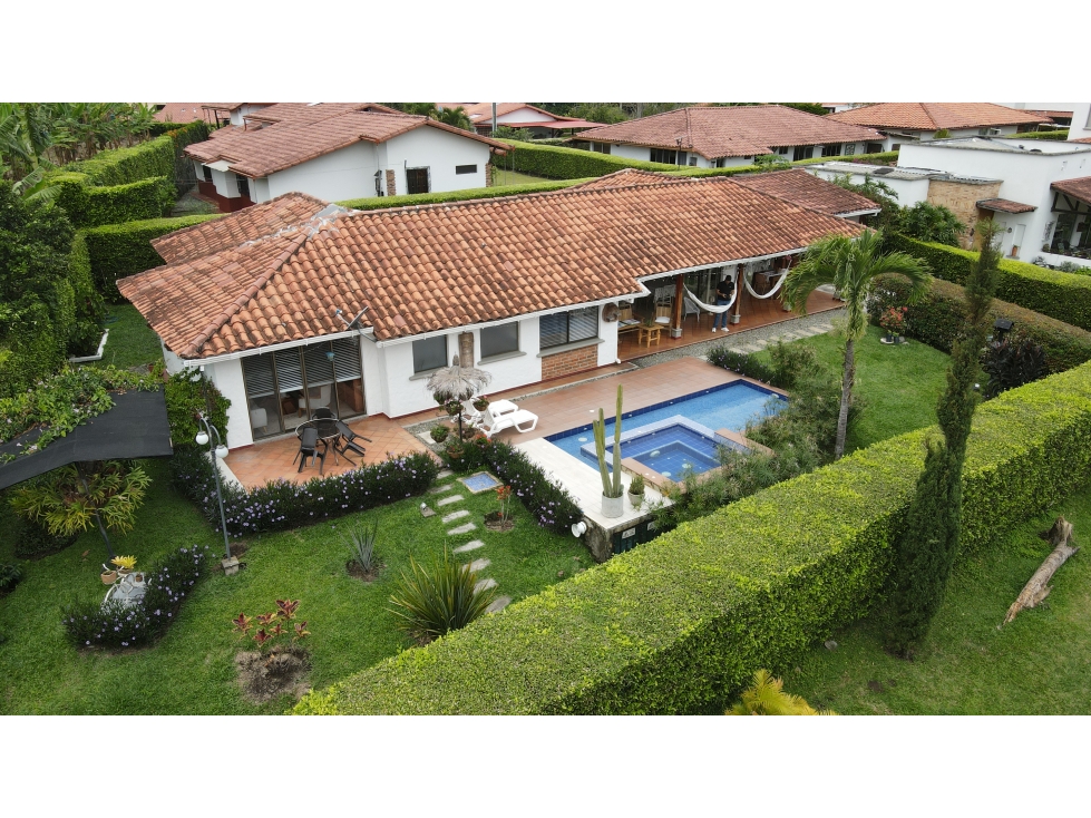 VENTA DE CASA CAMPESTRE EN ARMENIA, QUINDÍO, COLOMBIA
