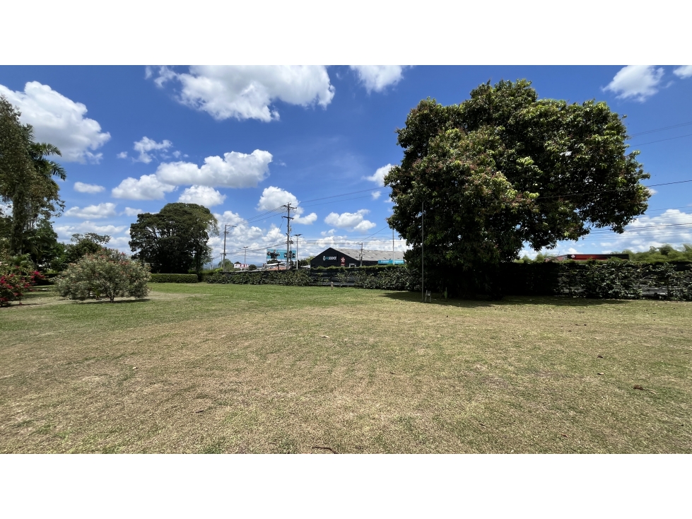 VENTA DE LOTE COMERCIAL EN ARMENIA, QUINDIO, COLOMBIA — foto 4