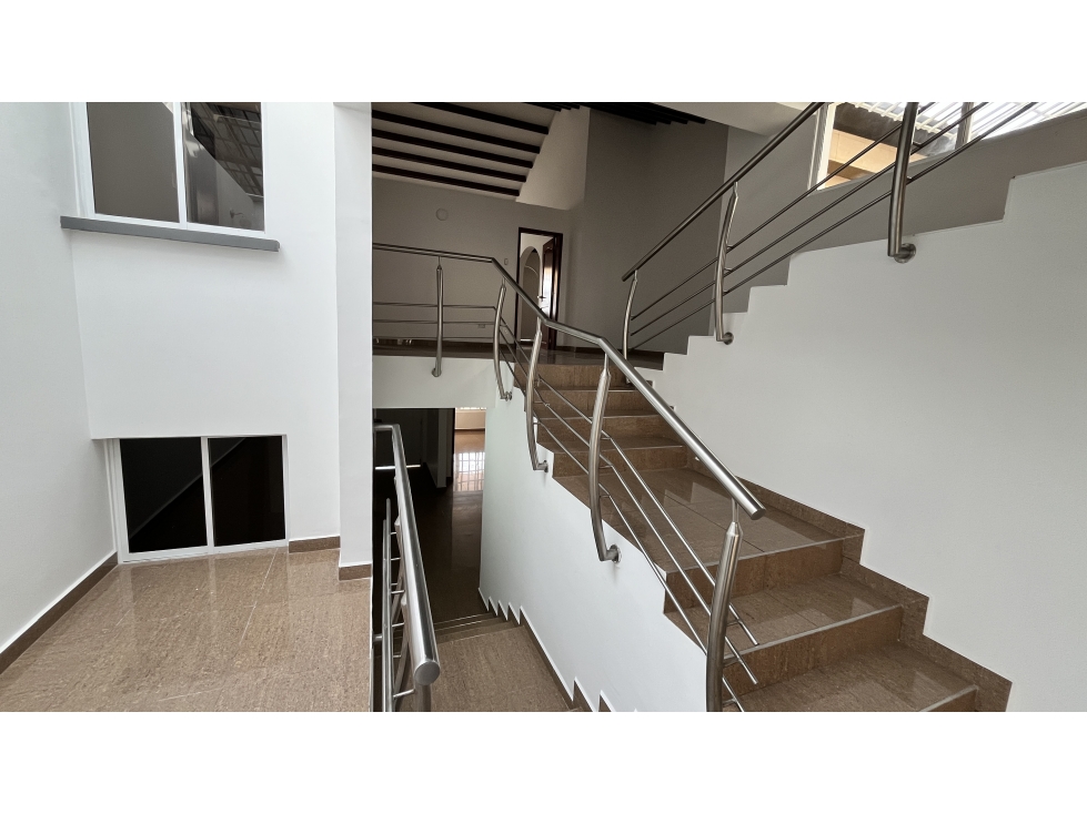 VENTA DE CASA EN EL NORTE DE ARMENIA, QUINDÍO, COLOMBIA — foto 3