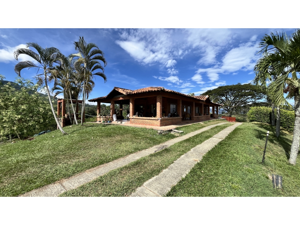 VENTA DE FINCA GANADERA EN OBANDO, VALLE, COLOMBIA - 2