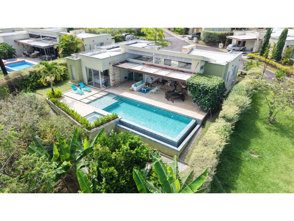 VENTA DE CASA CAMPESTRE EN ARMENIA, QUINDÍO, COLOMBIA