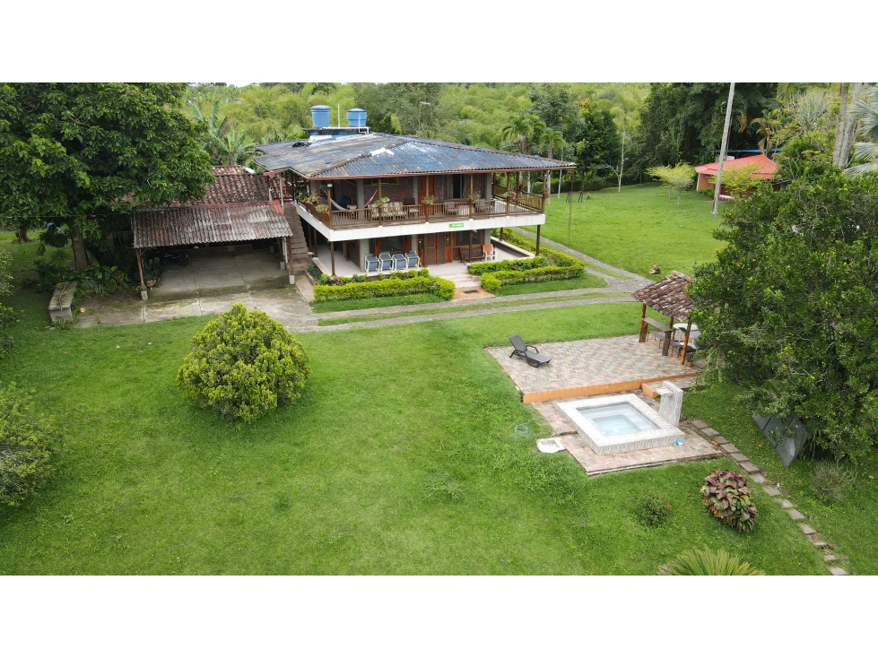VENTA DE FINCA-HOTEL EN MONTENEGRO, QUINDÍO, COLOMBIA - 3