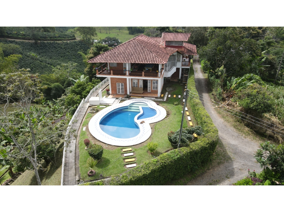 VENTA DE CASA CAMPESTRE EN CALARCÁ, QUINDÍO, COLOMBIA - 2