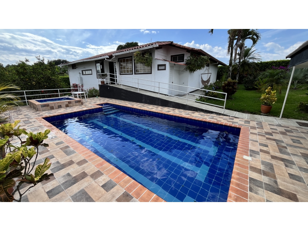 VENTA DE CASA CAMPESTRE EN ARMENIA, QUINDÍO, COLOMBIA