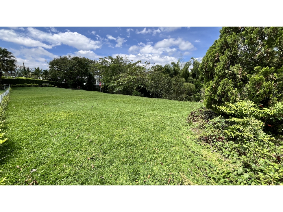 VENTA DE LOTE EN EXCLUSIVO CONJUNTO CERRADO EN EL CAIMO