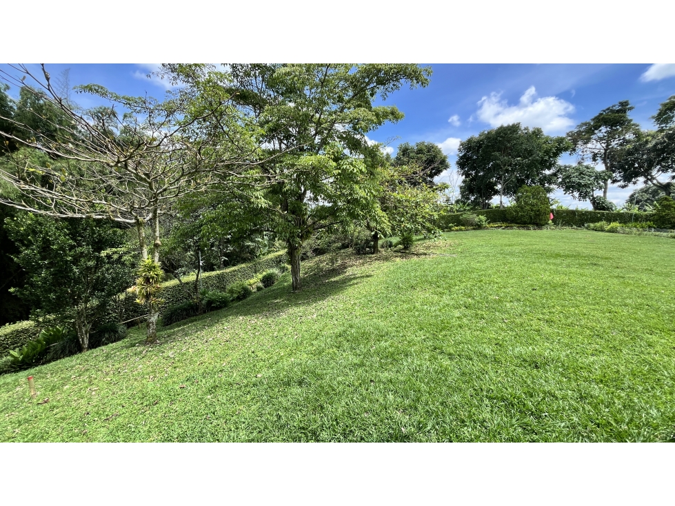 VENTA DE LOTE EN EXCLUSIVO CONJUNTO CERRADO EN EL CAIMO — foto 5