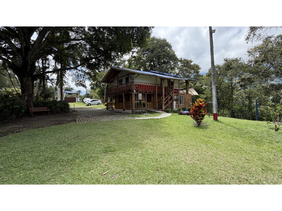 VENTA DE FINCA-HOTEL EN CALARCÁ, QUINDÍO, COLOMBIA - 3
