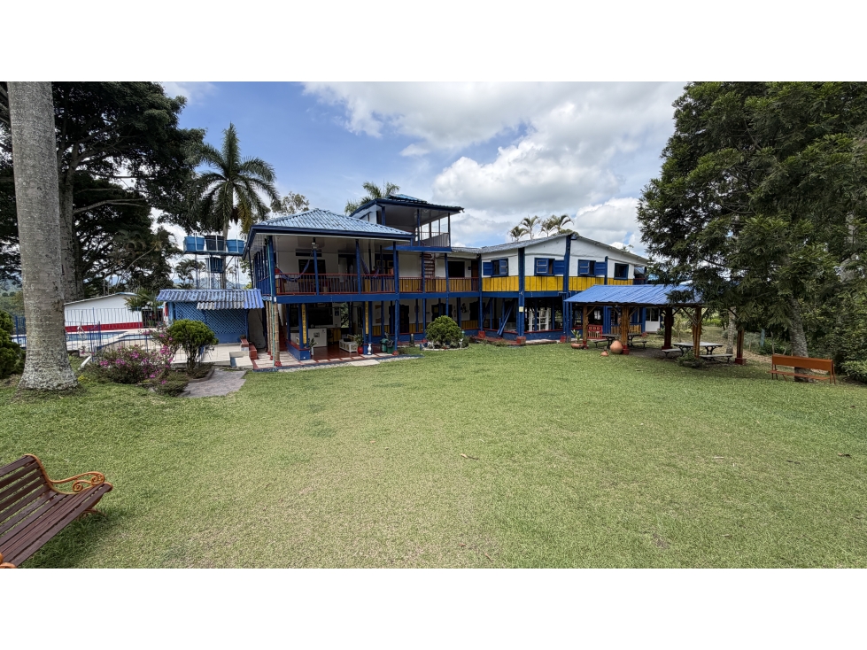 VENTA DE FINCA-HOTEL EN CALARCÁ, QUINDÍO, COLOMBIA - 5