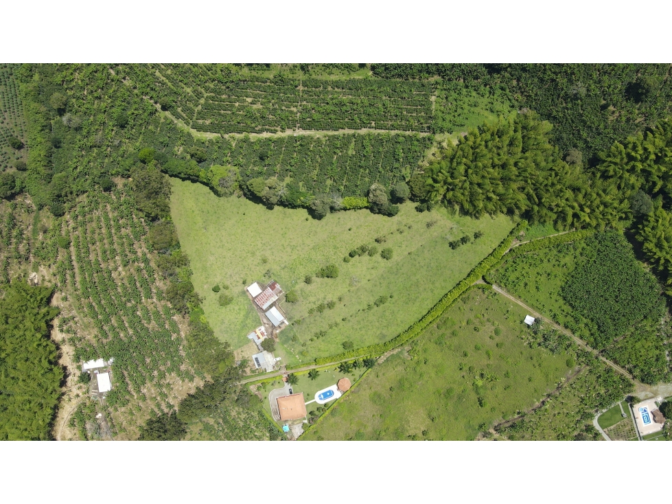 VENTA DE LOTE CAMPESTRE EN ARMENIA, QUINDIO, COLOMBIA — foto 2