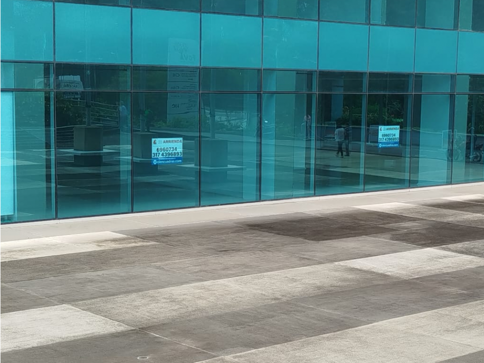 LOCAL 101 EN ARRIENDO / HOSPITAL INTERNACIONAL DE COLOMBIA - 1