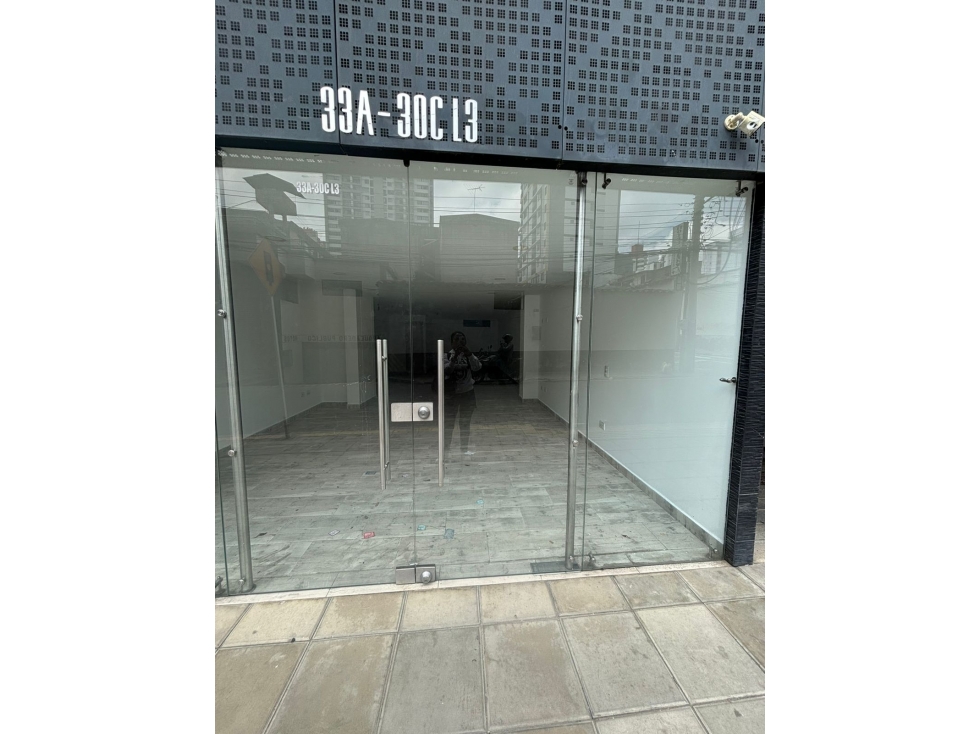 LOCAL COMERCIAL EN VENTA /ANTONIA SANTOS-CLASS 24 - 1