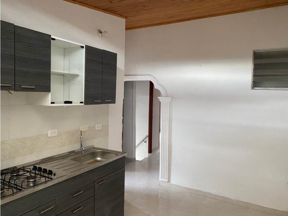 APARTAMENTO EN ARRIENDO / VILLA CLAVER CALLE 200 / PISO 2 — foto 3