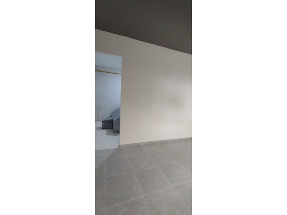 LOCAL EN ARRIENDO / CC CUARTA ETAPA CABECERA - BUCARAMANGA - 5