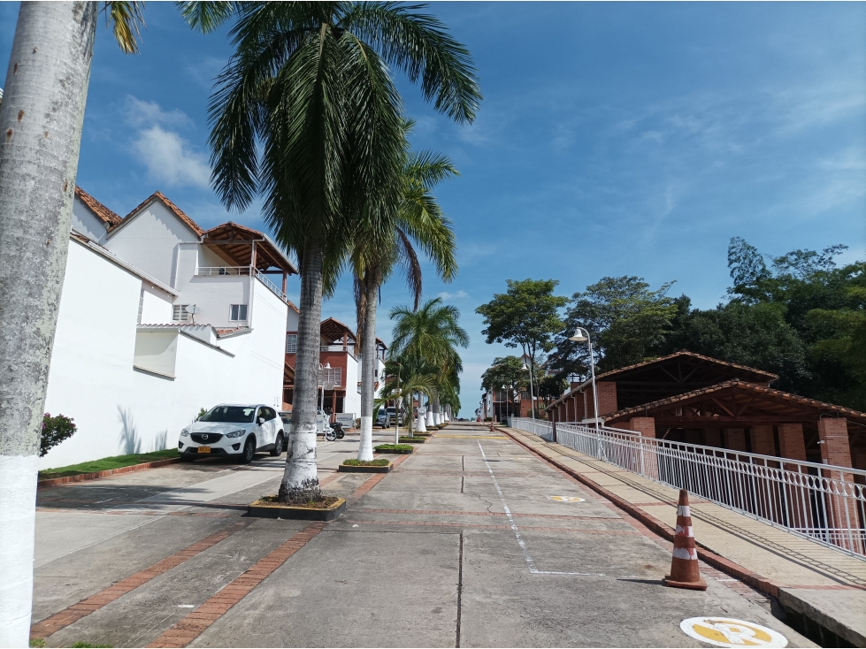 CASA EN VENTA PALMERAS DEL CACIQUE 2 - 5