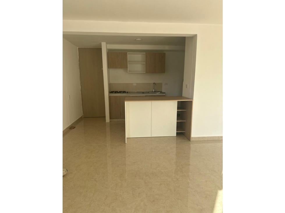 EN ARRIENDO APARTAMENTO EN PUERTA DORADA