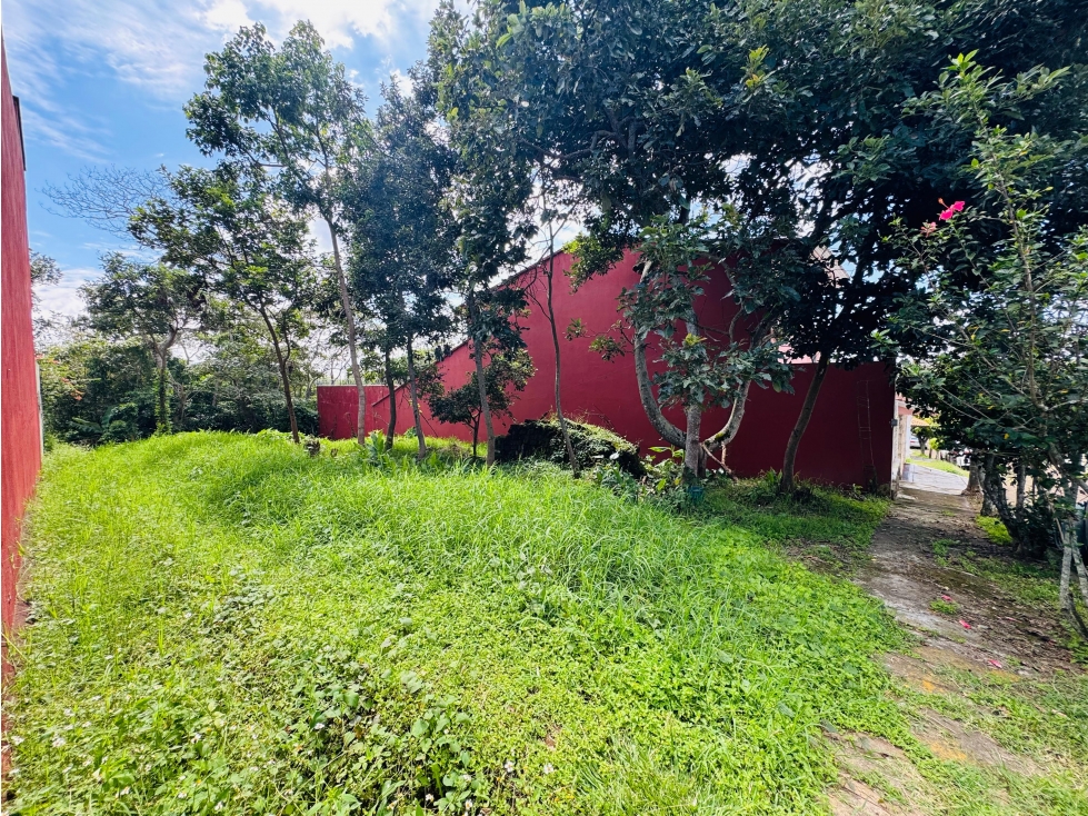 Terreno en venta Fracc. Lomas del Tejar, Xalapa - 1