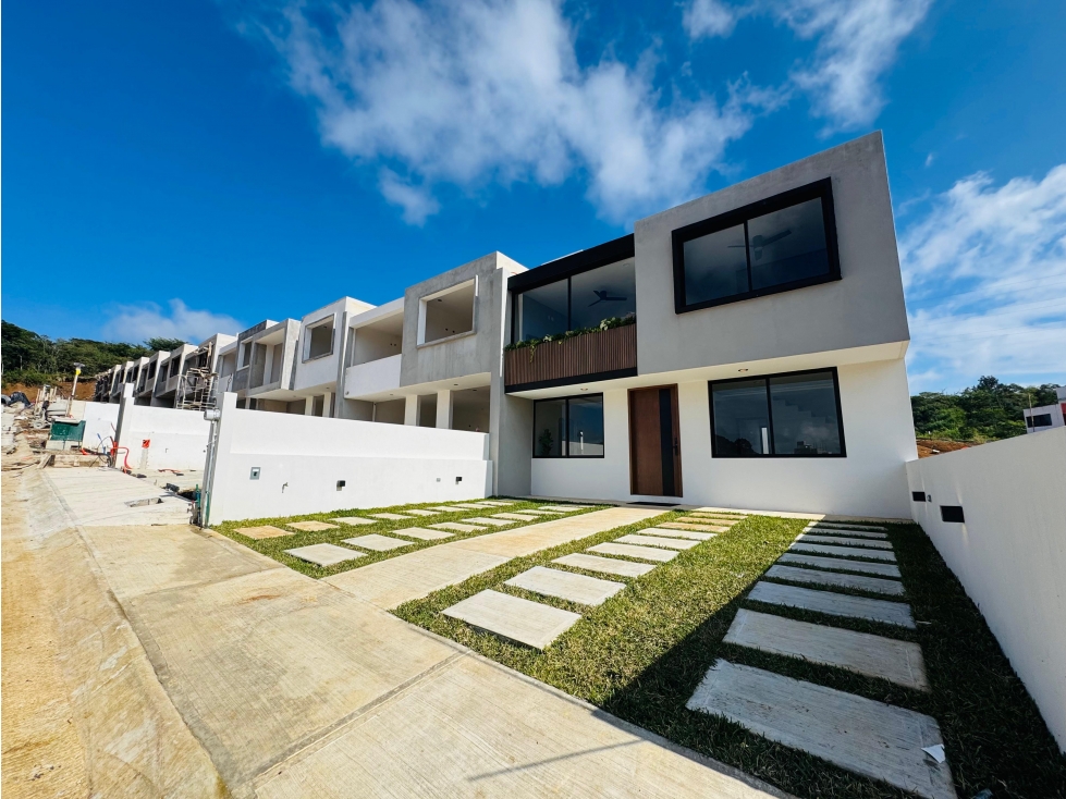 Casas nuevas en venta en Los Almendros Residencial, Xalapa - 1