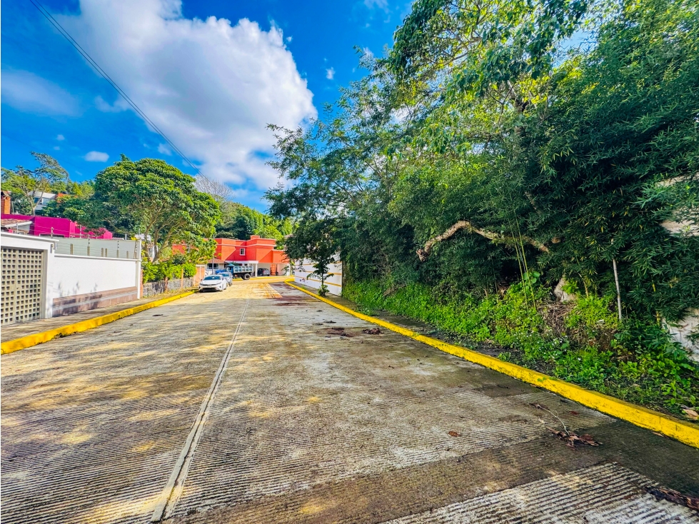 Terreno en venta en Fracc. Pozo Azul, entrando por Murillo Vidal