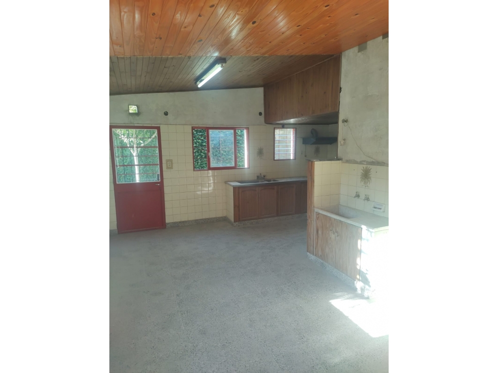 Venta | Casa | 2 dorm | Mariano Moreno | a refaccionar - 3