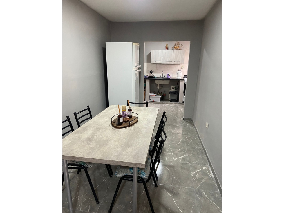 Venta | Casa interna | 2 dorm | Villa Floresta